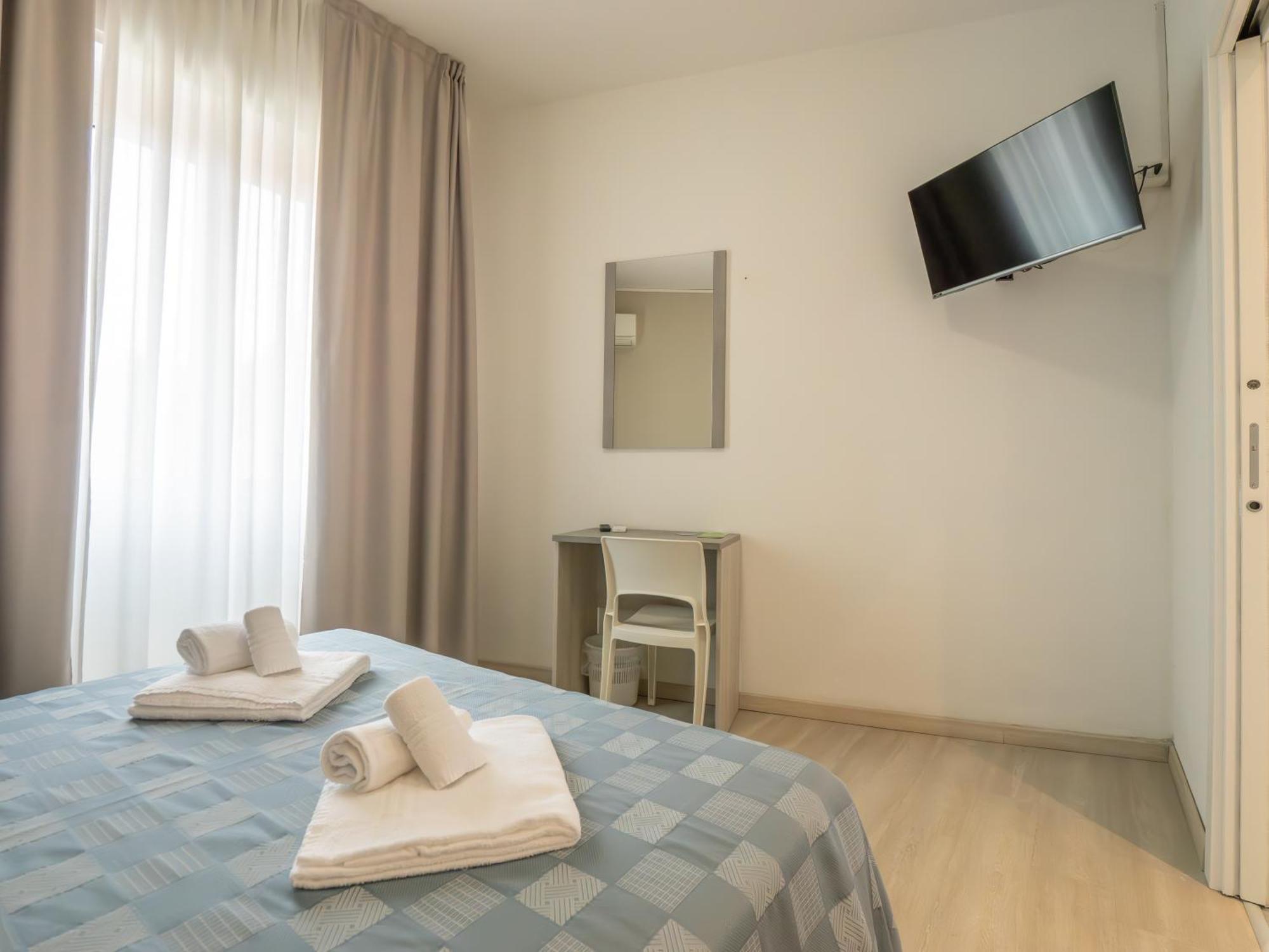 Hotel La Bussola ฟีนาเลลีกูเร ภายนอก รูปภาพ